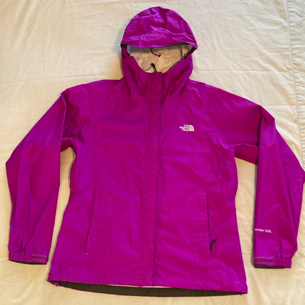 The North Face Women's HyVent 2.5L Rain Jacket
